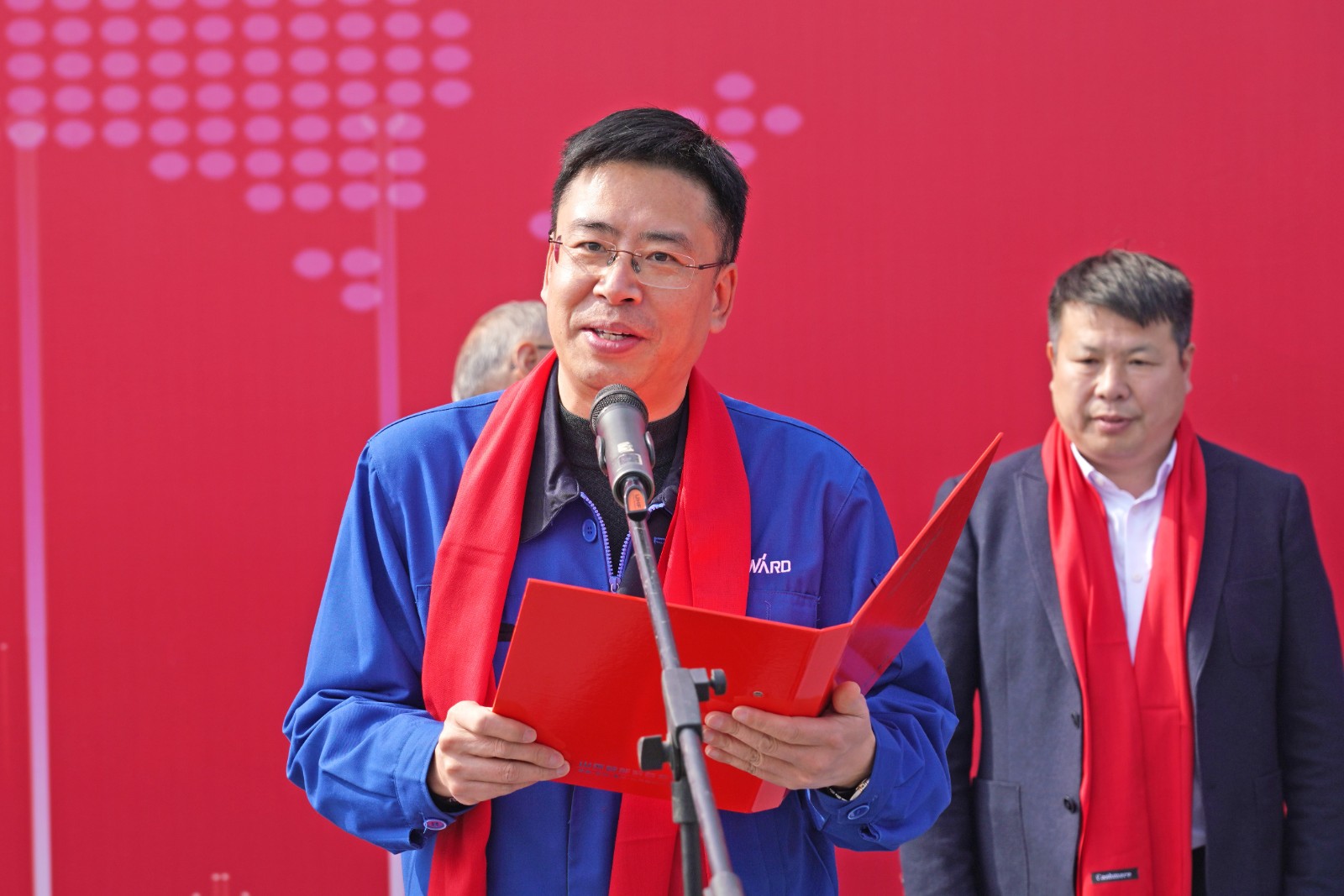 壹定发智能价值6亿元装备全球发货仪式火热举行