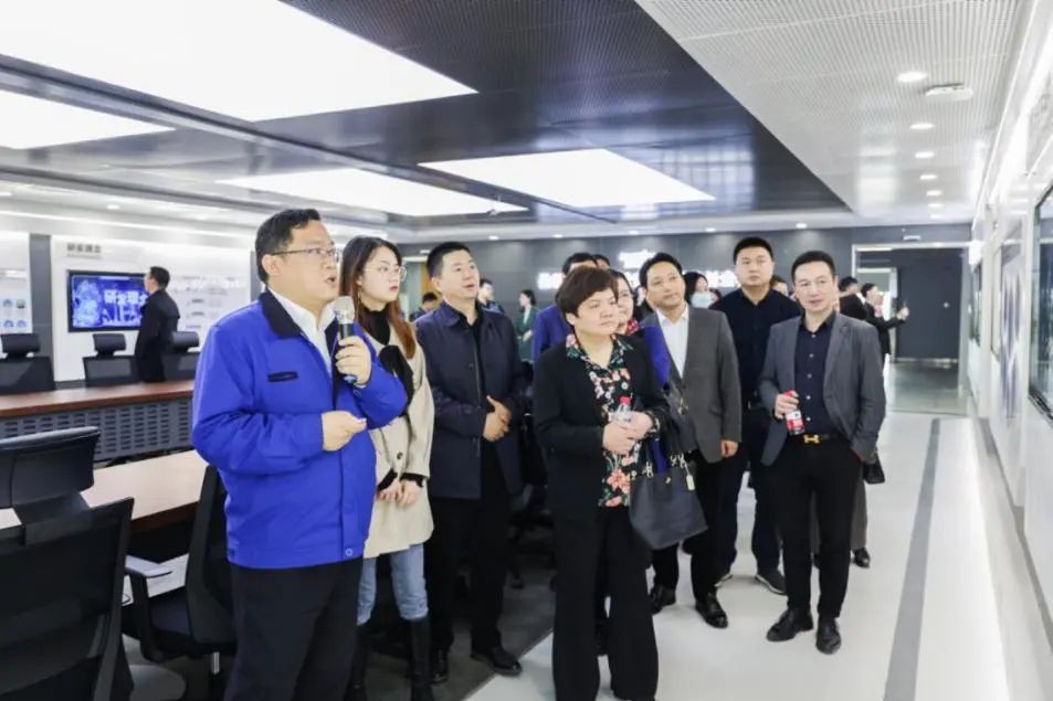 民主党派湖南省委机关青工委团队一行考察壹定发智能