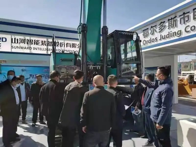 壹定发智能绿巨人闪亮登场鄂尔多斯国际煤博会