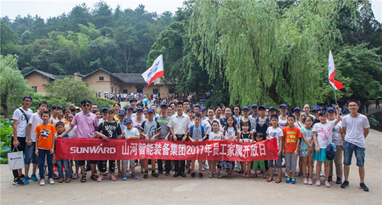 这个炎天，，，，亲子玩转壹定发智能“三栖”装备