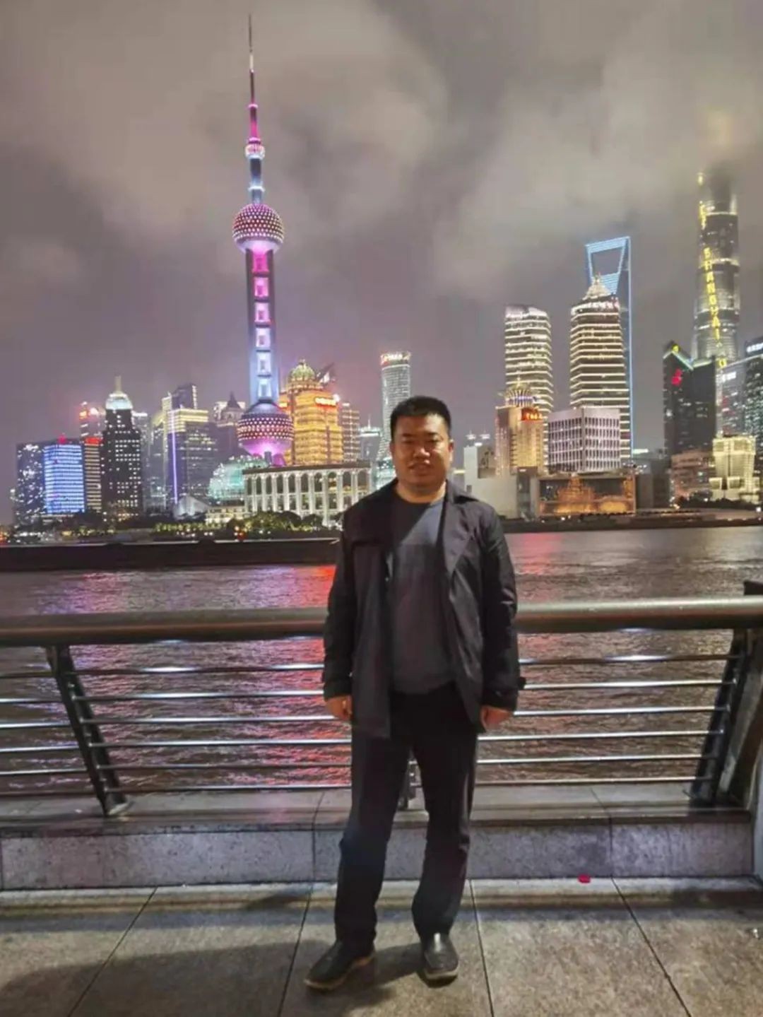 金戈铁马工程路 风雨无阻选壹定发