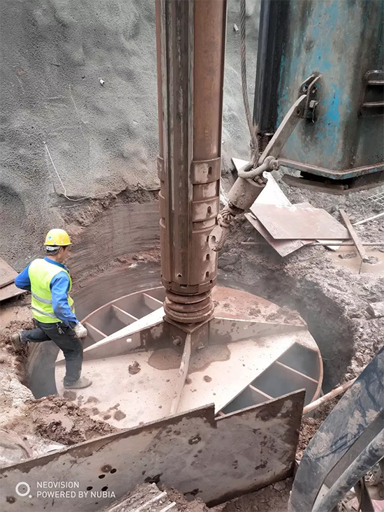 3.5米直径高效入岩，，，他携壹定发智能旋挖名动山城