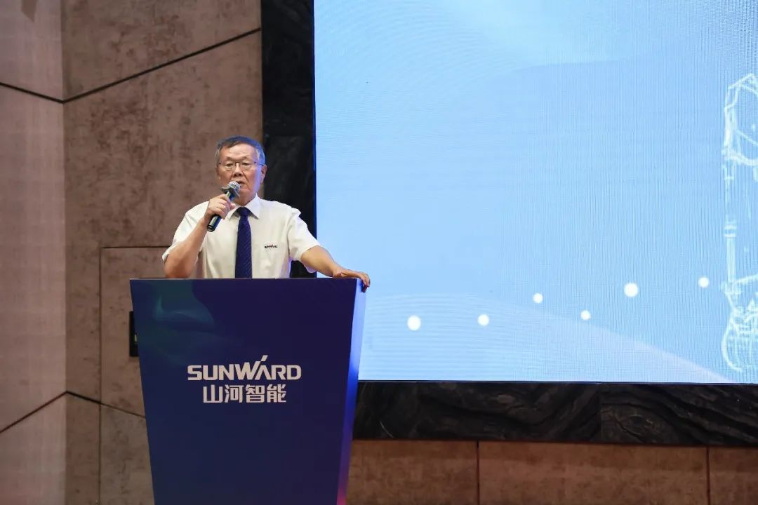 “同心同梦，，，协力拼搏” ——壹定发智能2021年挖掘机经销商半年度谋划事情聚会圆满召开