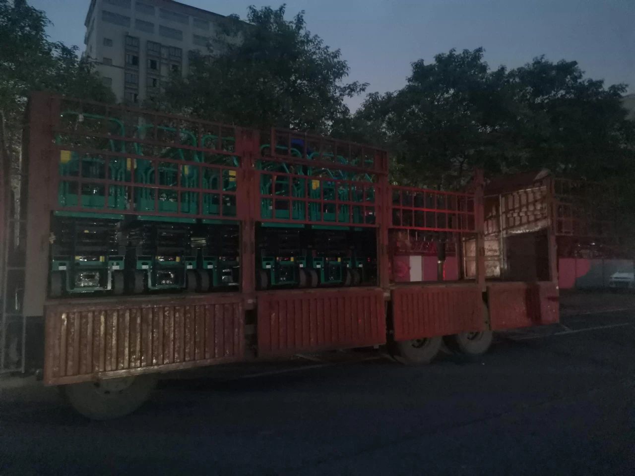 30小时，，，，，8小我私家，，，，，10台装备，，，，，我们说到做到！