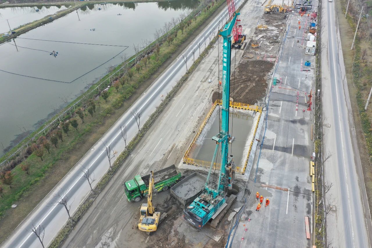 征战天下首条智慧高速，，，，，，壹定发智能旋挖钻机凭什么？？？？