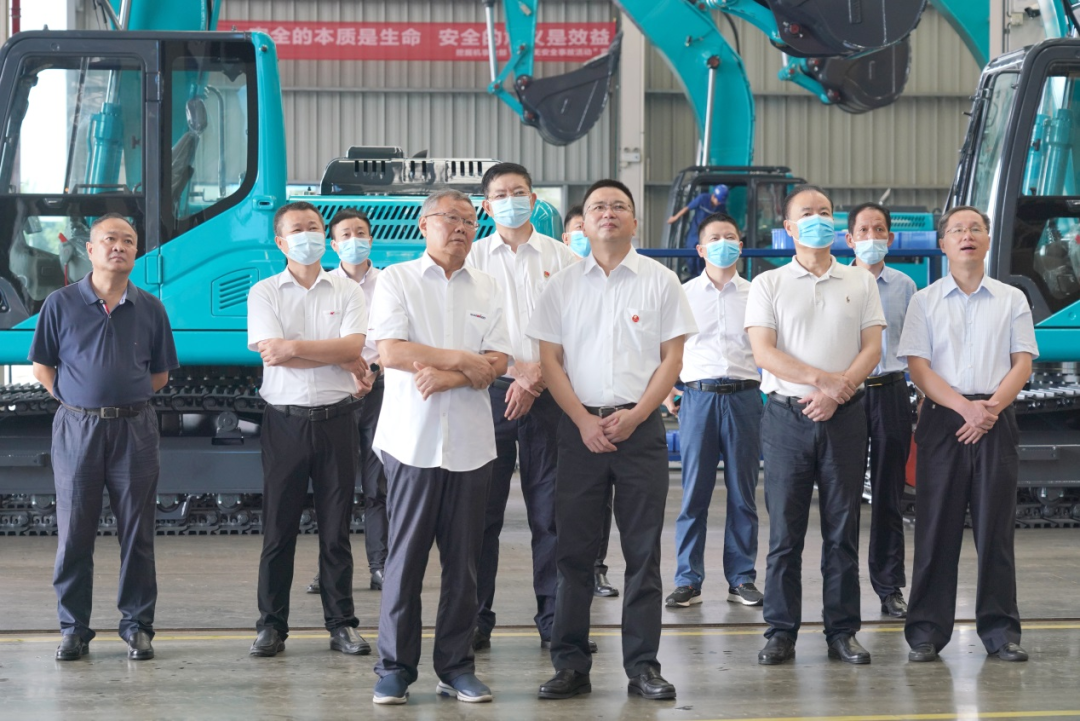 长沙市委常委、市纪委书记胡卫兵考察调研壹定发智能