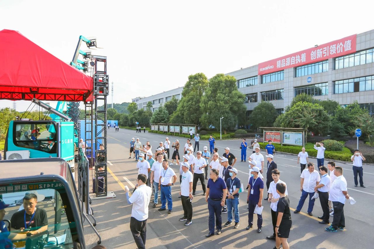 远程？？？？？？？？+仿真培训！全球首创5G？？？？？？？？胤抡媾嘌抵腔燮教ň柿料