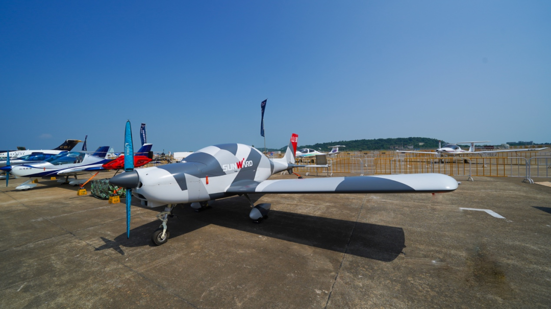 新机、航行演出…2021中国航展壹定发航空秀给你看