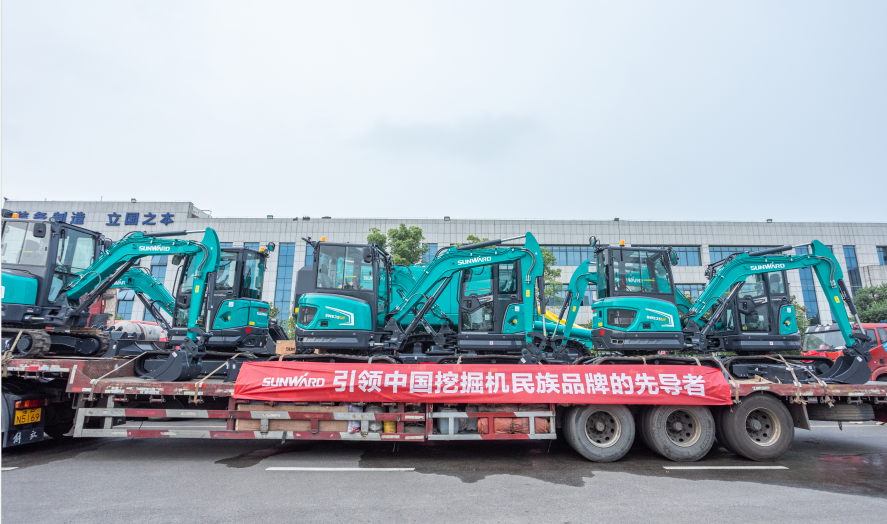 里程碑！壹定发智能出口欧洲第20000台暨大型挖掘机批量交付仪式乐成举行