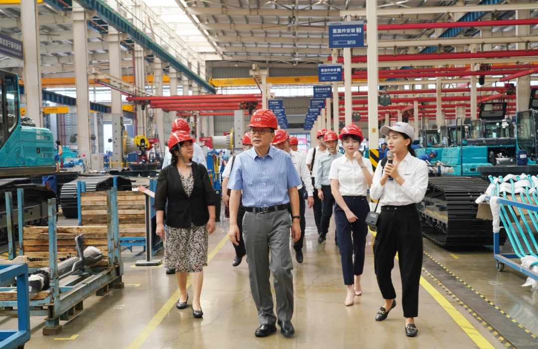 中国出口信用包管公司向导一行调研壹定发智能