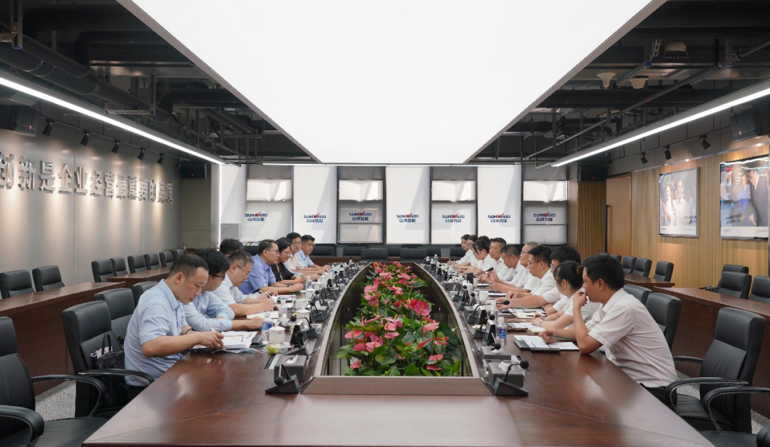 中国出口信用包管公司向导一行调研壹定发智能