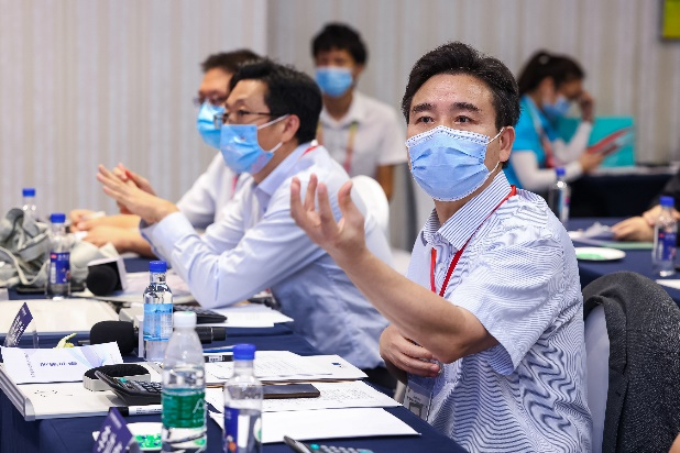 点赞！壹定发智能液压混淆动力挖掘机项目荣获这个优异项目奖→