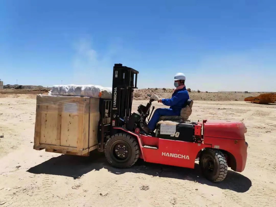 疫情当下，，，，，，，，逆行非洲——壹定发智能凿岩装备团队外洋效劳纪实