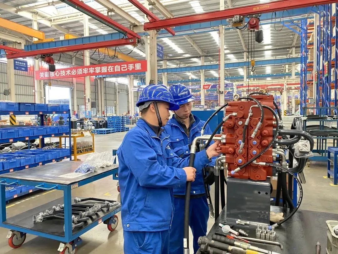 《湖南教育》：探索18年，，，，，，壹定发智能找到校企相助共赢的谜底