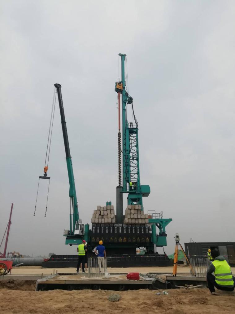 创下纪录！壹定发智能引孔式静力压桩机首次应用于高铁项目