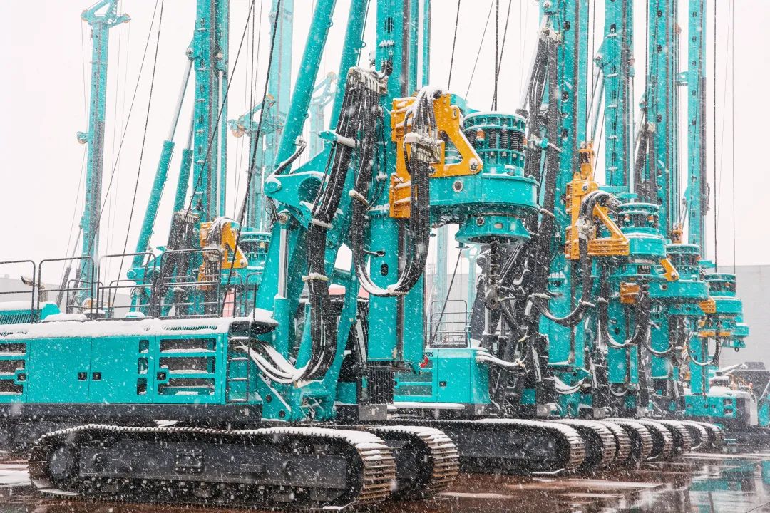 瑞雪兆有年，，，，，，邀您共赏雪中壹定发！