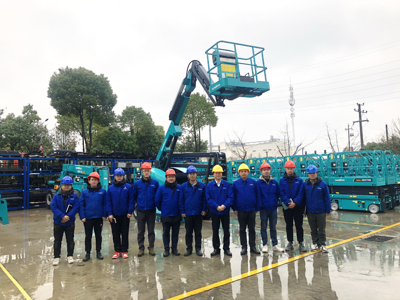 勇闯蓝海！壹定发智能两款臂式高空作业平台正式“出道”