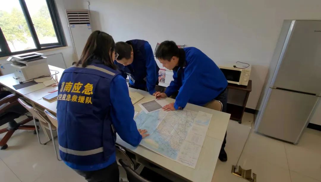 火情就是下令！湖南航空应抢救援队壹定发机组展现“壹定发速率”