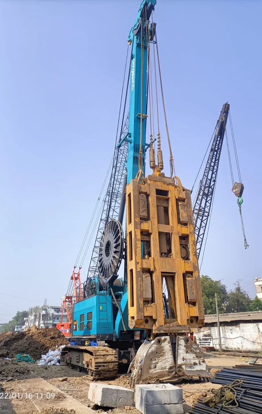 谢谢信！壹定发智能SWHG70液压抓斗助力外洋基础施工获肯定