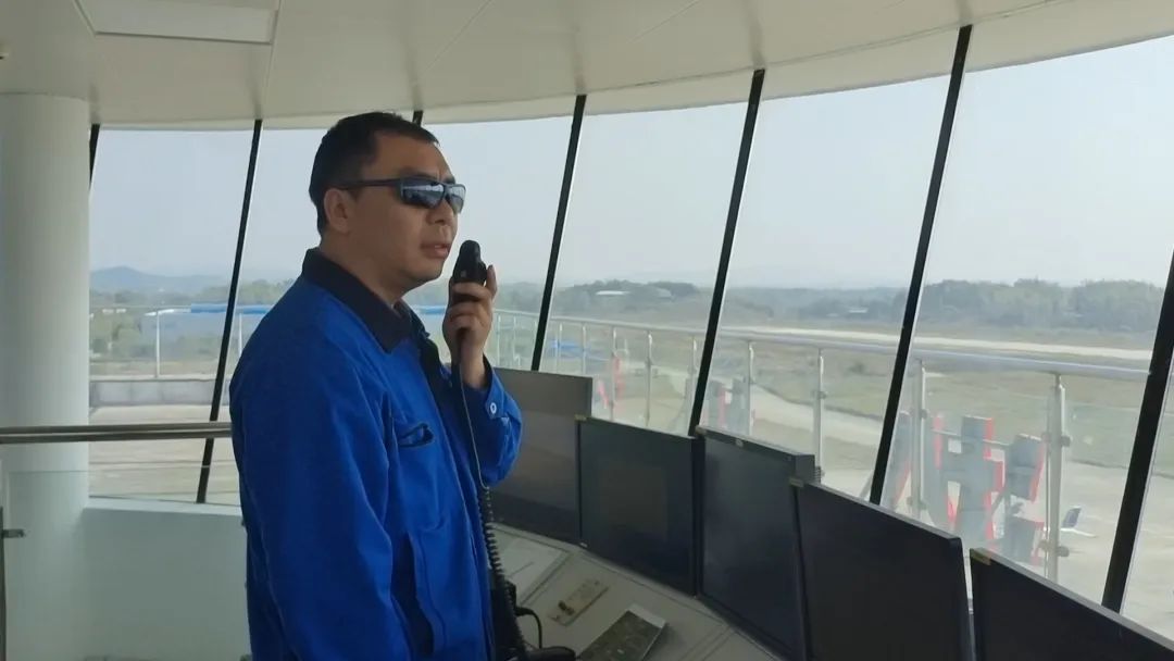 逍遥协同显身手！湖南航空应抢救援队壹定发机组开展特情处置惩罚应急演练