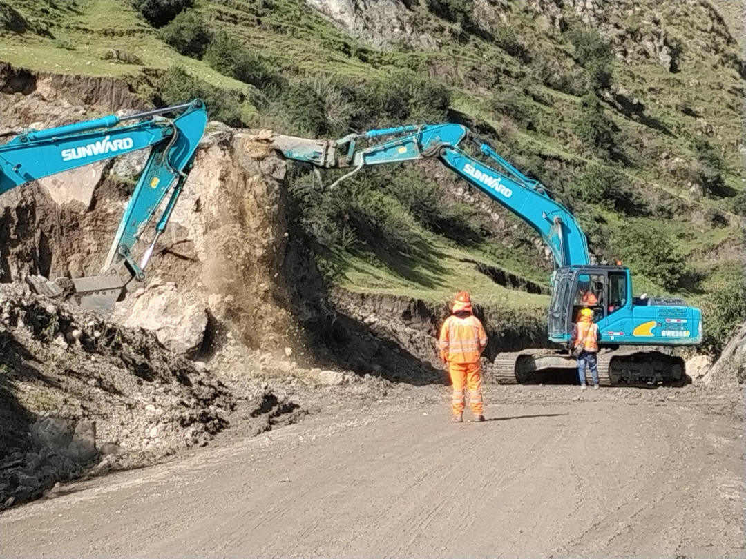 挑战天下第二高山脉！壹定发智能装备助力秘鲁安第斯国家公路项目建设