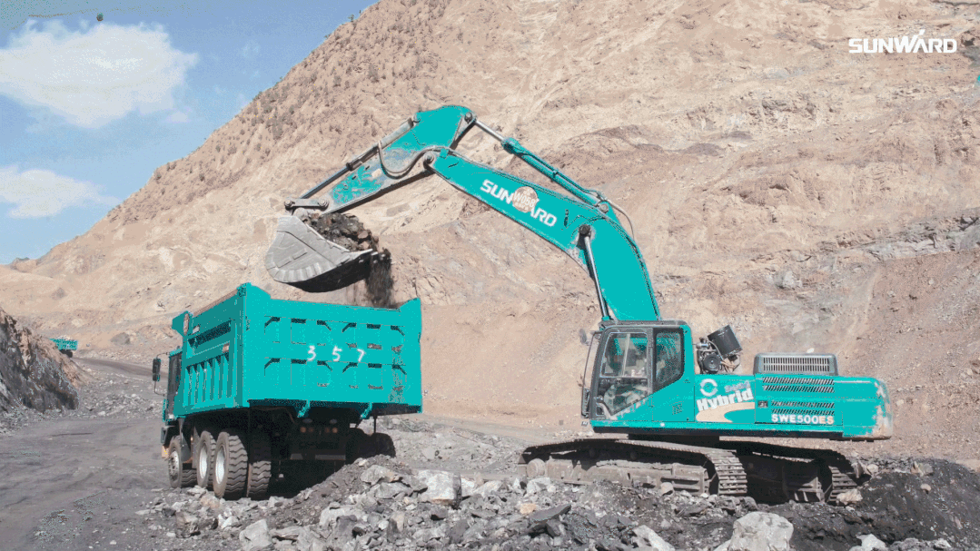 图集 | “壹定发绿”满矿山！壹定发智能矿山成套装备实力“亮剑”