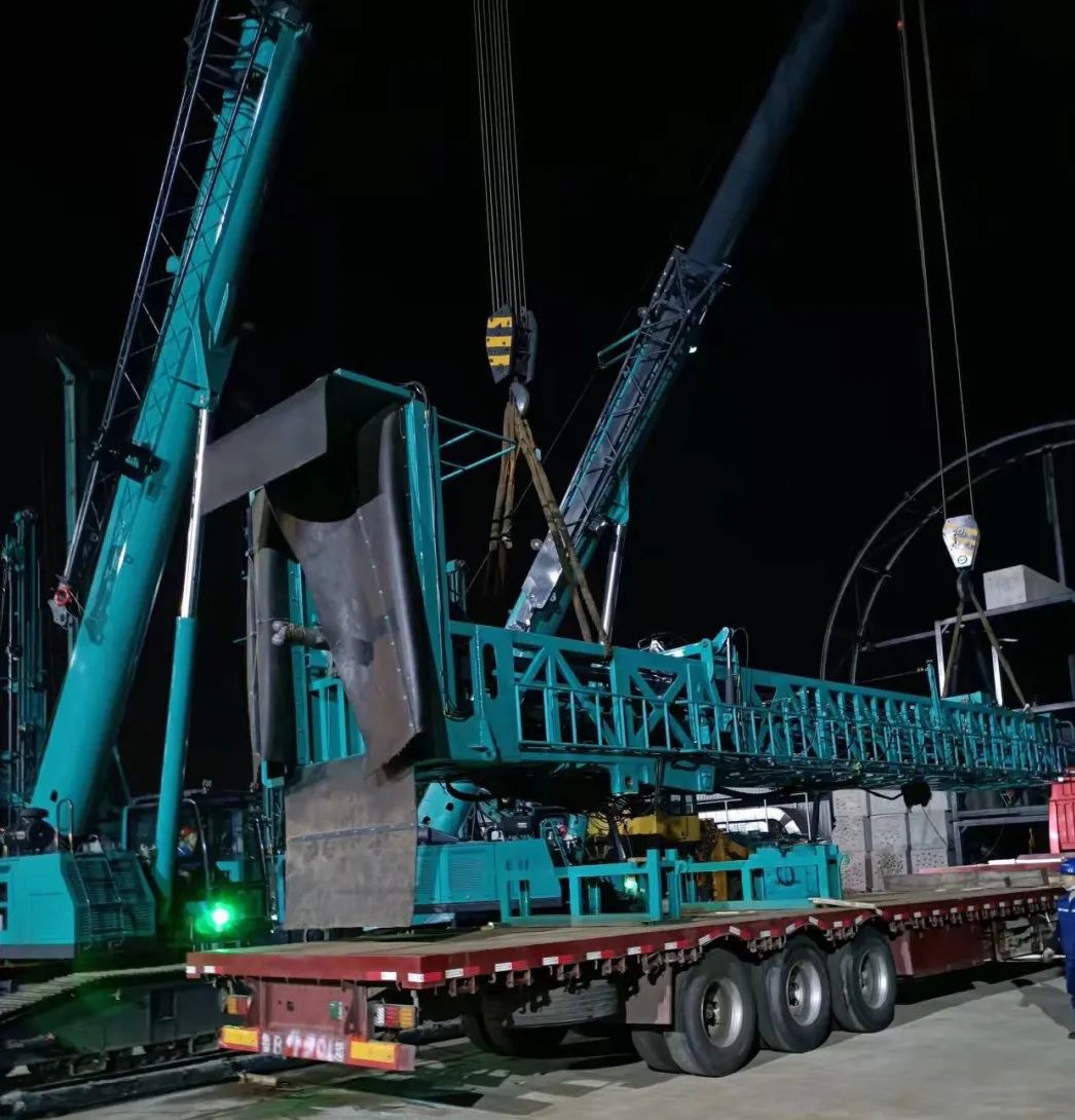 将斗争举行究竟！致敬壹定发劳动者