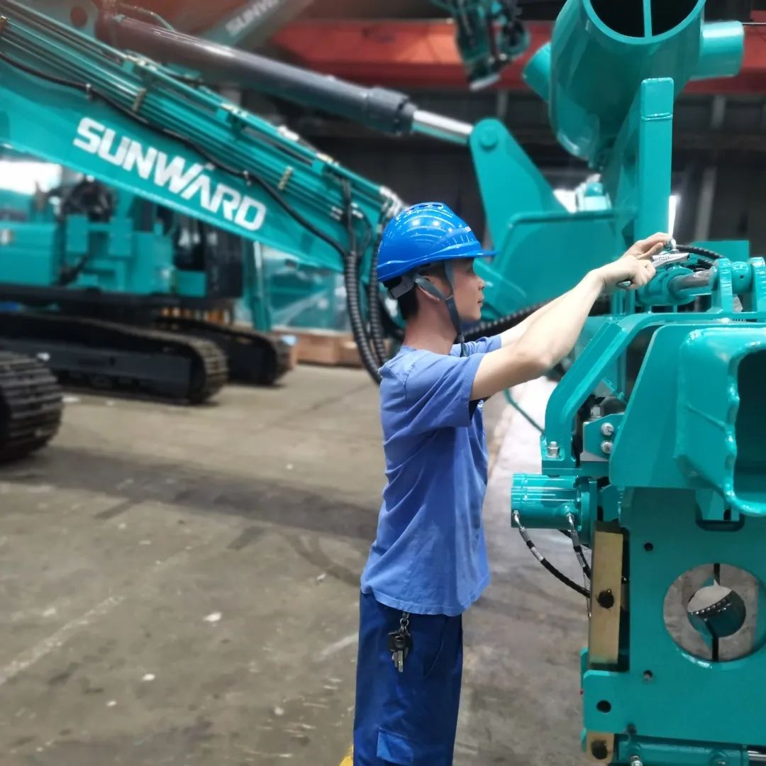 将斗争举行究竟！致敬壹定发劳动者