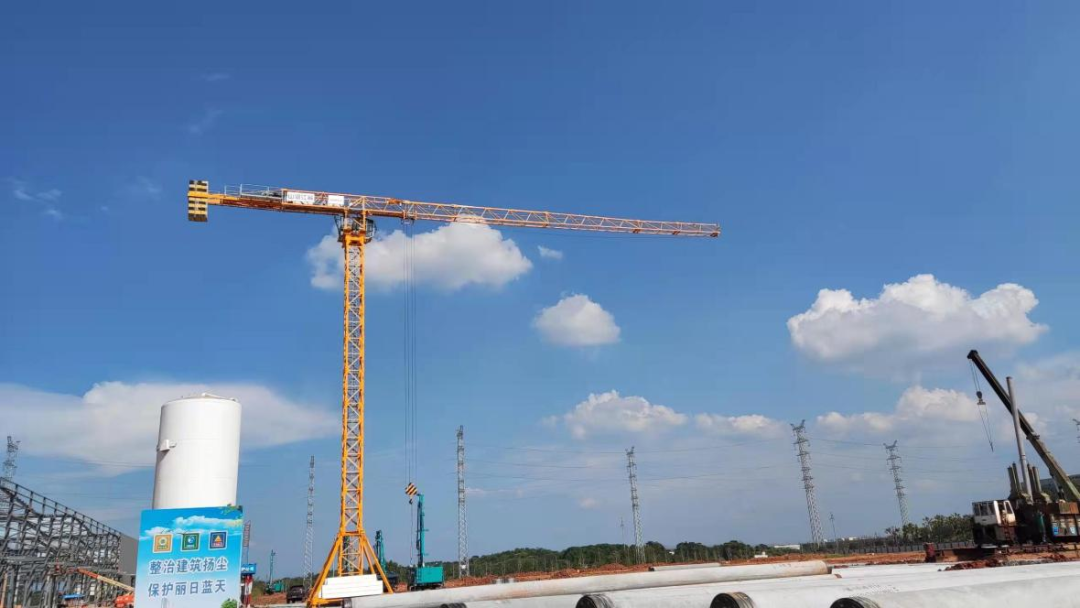 升降耗时缩短25%！壹定发江麓首款中速变频施工升降机乐成下线