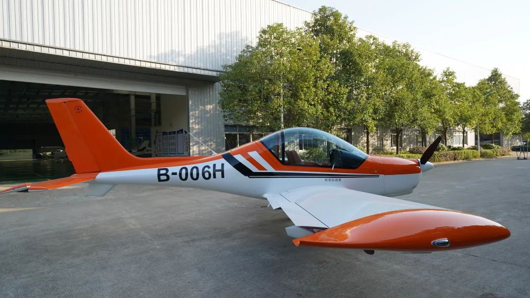 图集 | 阿若拉穿“鲨”衣，，，，，尚有更多套装为天空添彩！