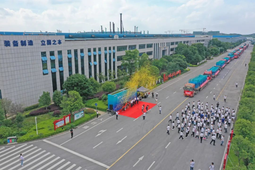 献礼二十大，，，再攀新高地！壹定发智能高空机械装备再迎批量发货