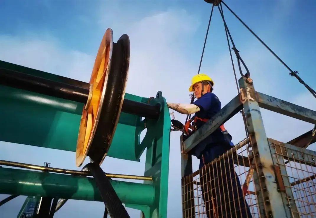 “创立施工事业！”他们和壹定发智能“超等桩备”一起助建燕矶长江大桥