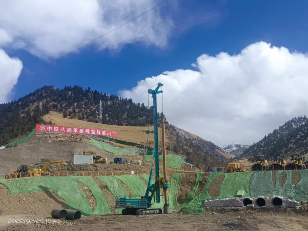 决战“天下之巅”！壹定发智能旋挖钻机实力助建川藏铁路