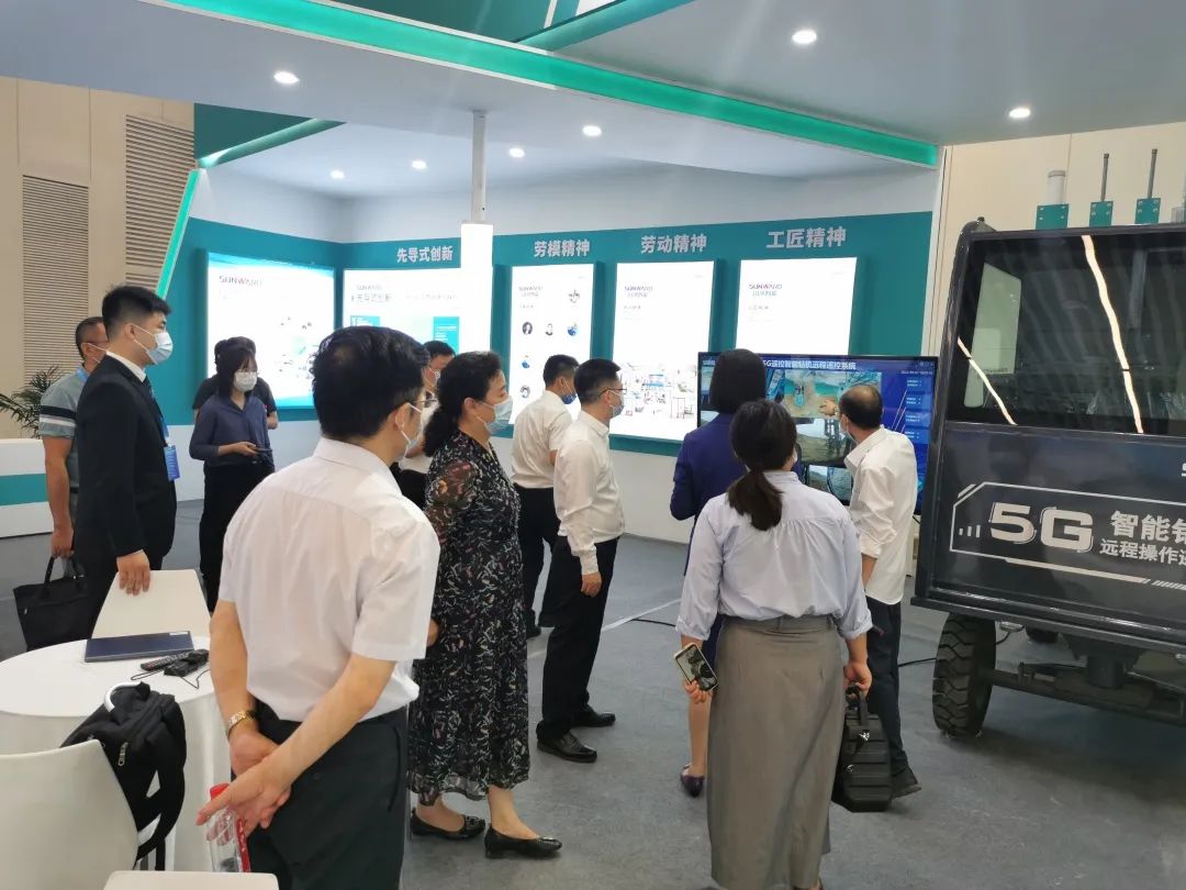 匠心壹定发，，，，，，，，制造报国！壹定发智能装备亮相首届湖湘劳模工匠立异效果展