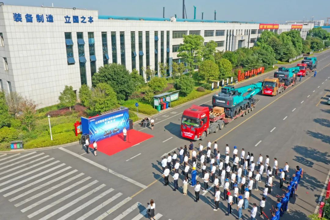 携手山东汇诚助力我国口岸建设！壹定发智能口岸抓料机乐成批量交付