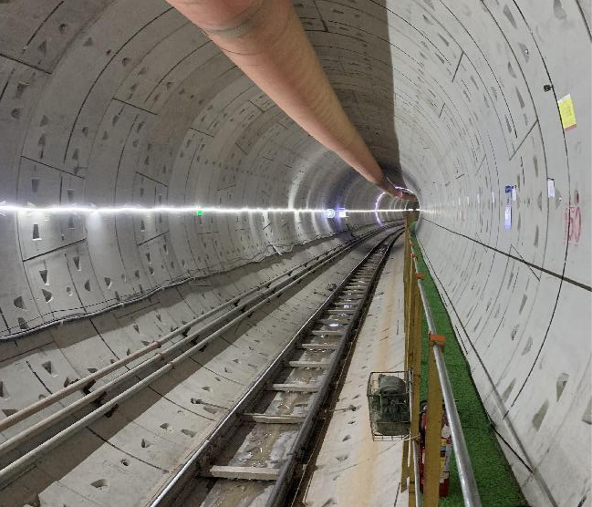 再传喜报！中铁壹定发盾构机顺遂贯串深圳地铁3号低碳站～坪西站左线