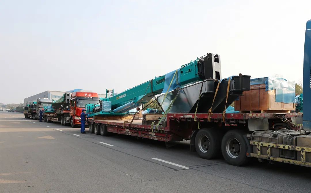 喜迎龙仰面！壹定发智能大吨位PDP工法引孔式静力压桩机出征哥伦比亚