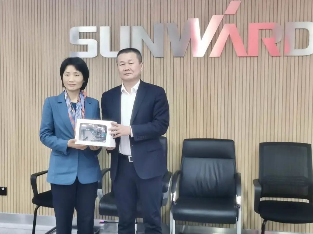 湖南省贸促会考察调研壹定发智能