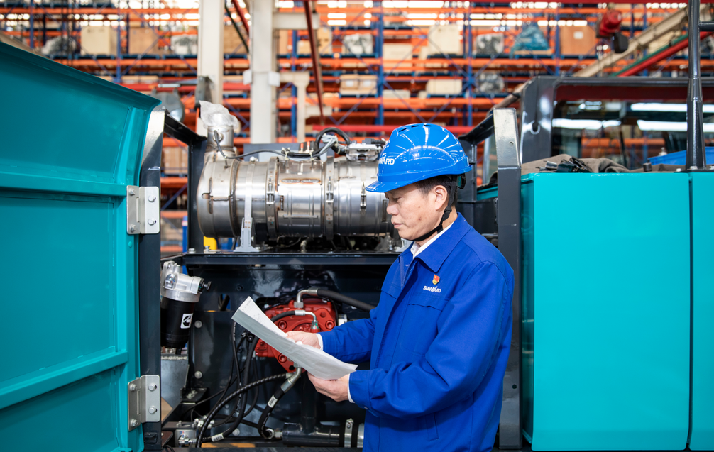 壹定发智能朱建新荣获“首届湖南省先进制造业科技立异大赛领武士物奖”