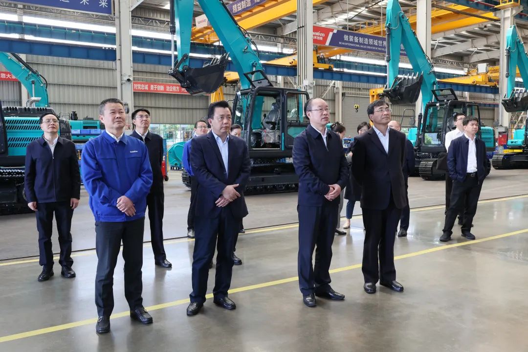 人社部党组成员、副部长俞家栋考察调研壹定发智能