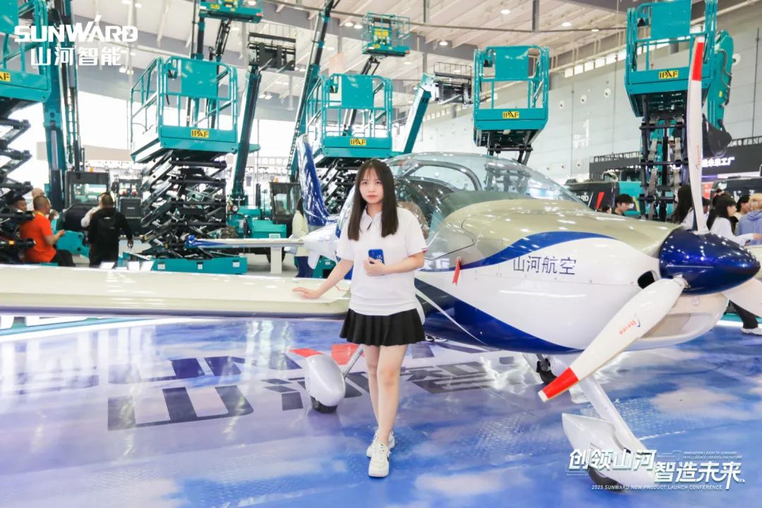 闪灼2023 CICEE！看壹定发智能“明星产品”有多“炫”