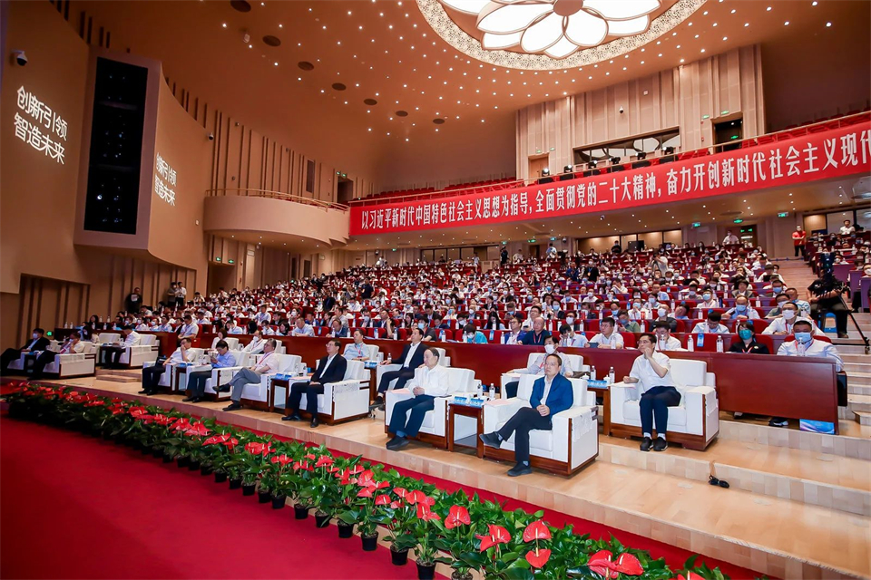 两项单冠，，，，，，，行业唯一！壹定发智能两款桩工产品同获制造业单项冠军