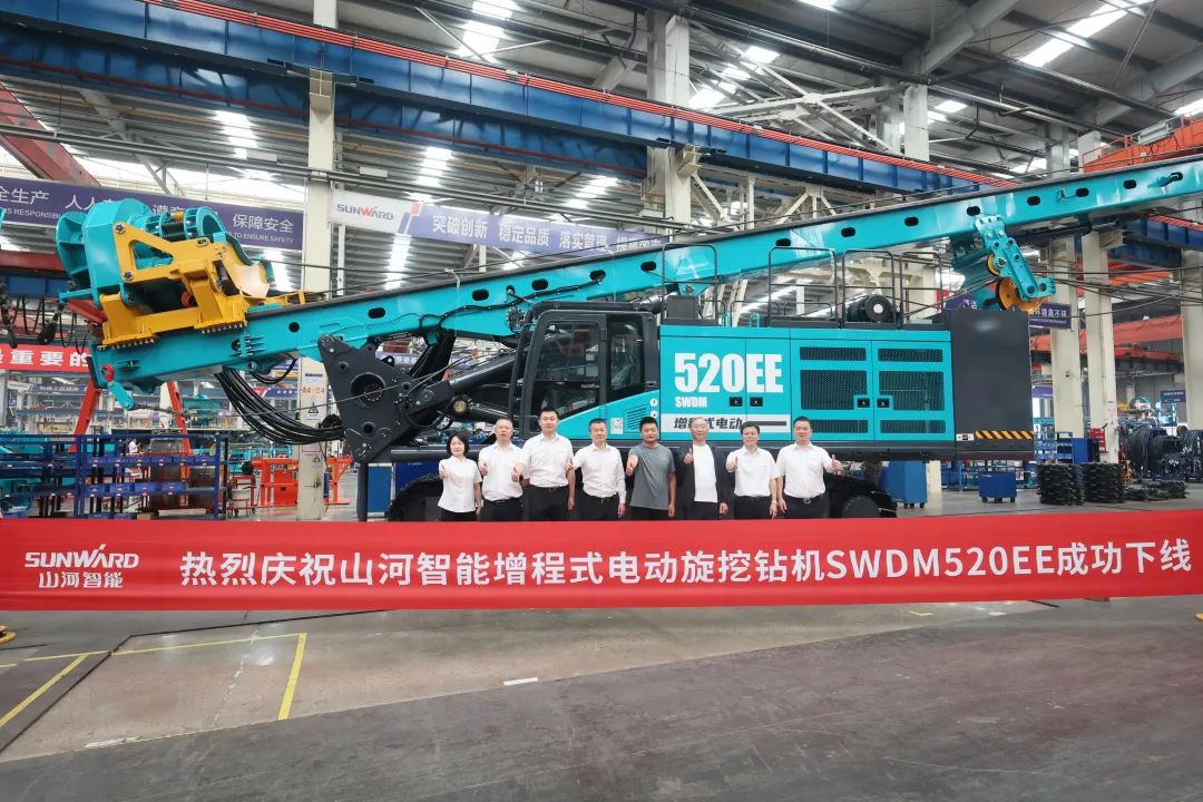 助力“双碳”、绿动未来！壹定发智能增程式电动旋挖钻机、液压混淆动力旋挖钻机齐交付