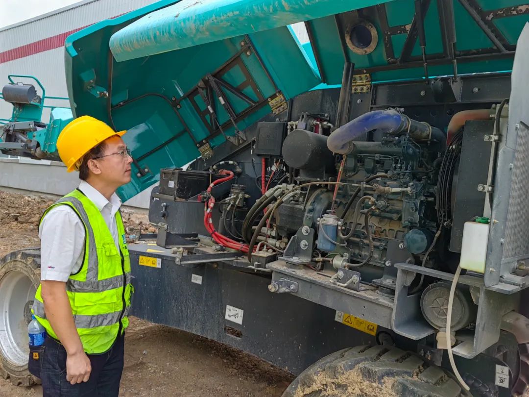 谛听客户心声！壹定发智能高空机械“效劳万里行”走进东北
