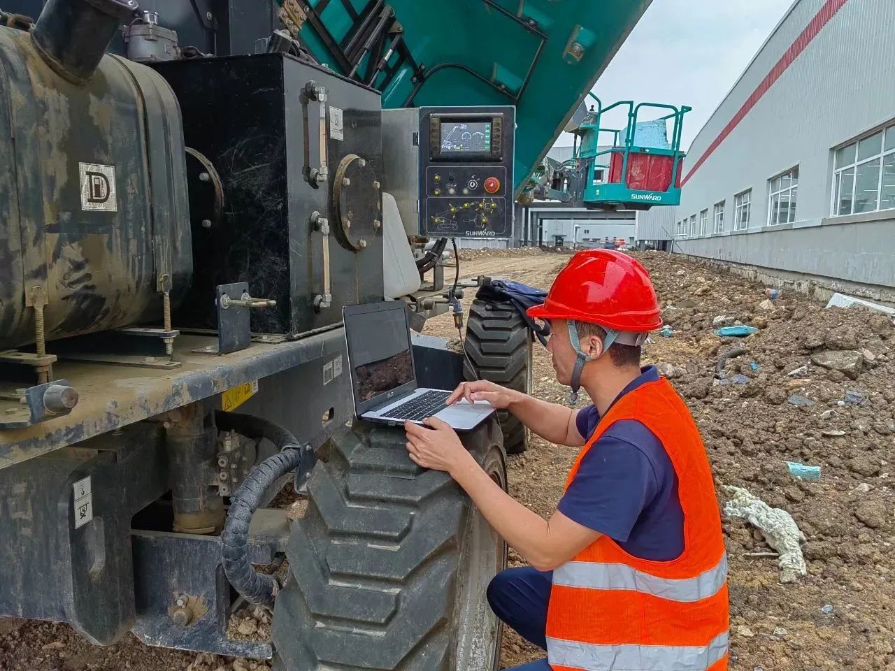 谛听客户心声！壹定发智能高空机械“效劳万里行”走进东北