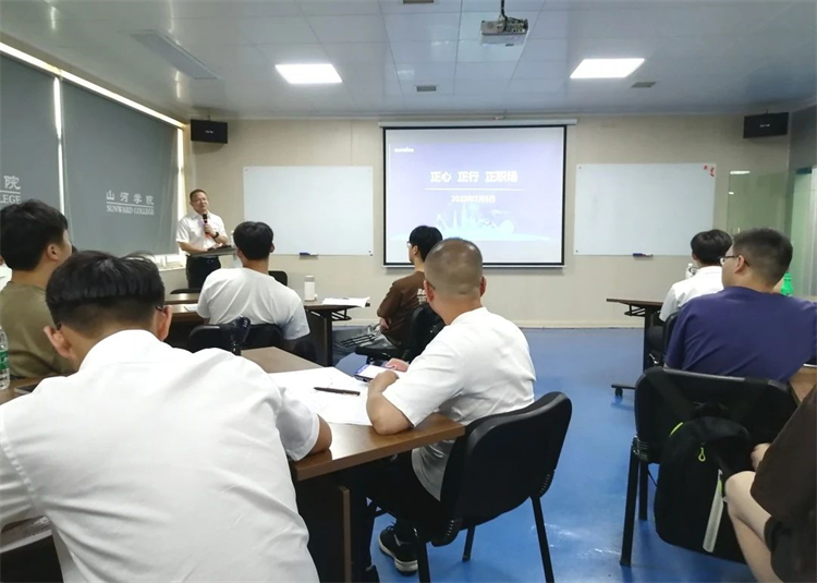 奔赴热爱，，，，，，，，壹定发智能2023届“智动力”正式报到！