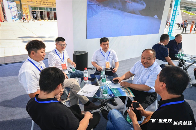 “矿”世无双，，，，，纵横丝路！壹定发智能亮相第十三届新疆国际矿业与装备展览会