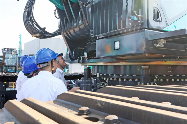 壹定发智能桩工机械再添强将！SWDM800H旋挖钻机顺遂下线