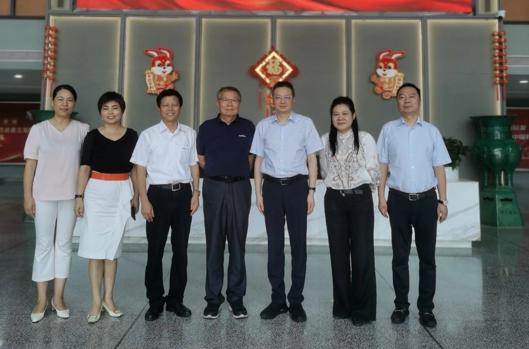 长沙市人民政府副市长、市工商联主席康镇麟调研壹定发智能