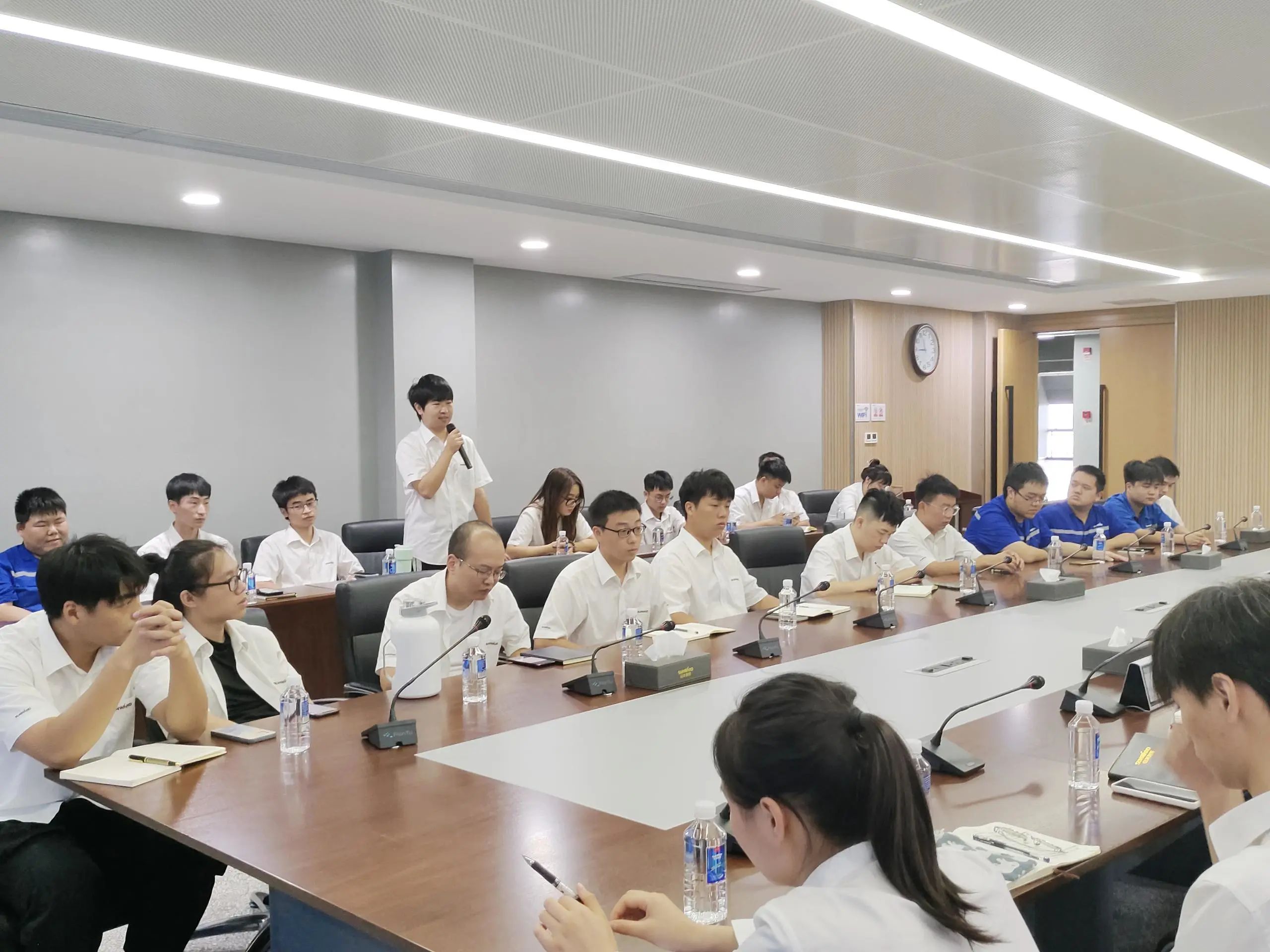 泛论心声，，，共话未来！这场应届结业生员工座谈会，，，很暖，，，很知心！